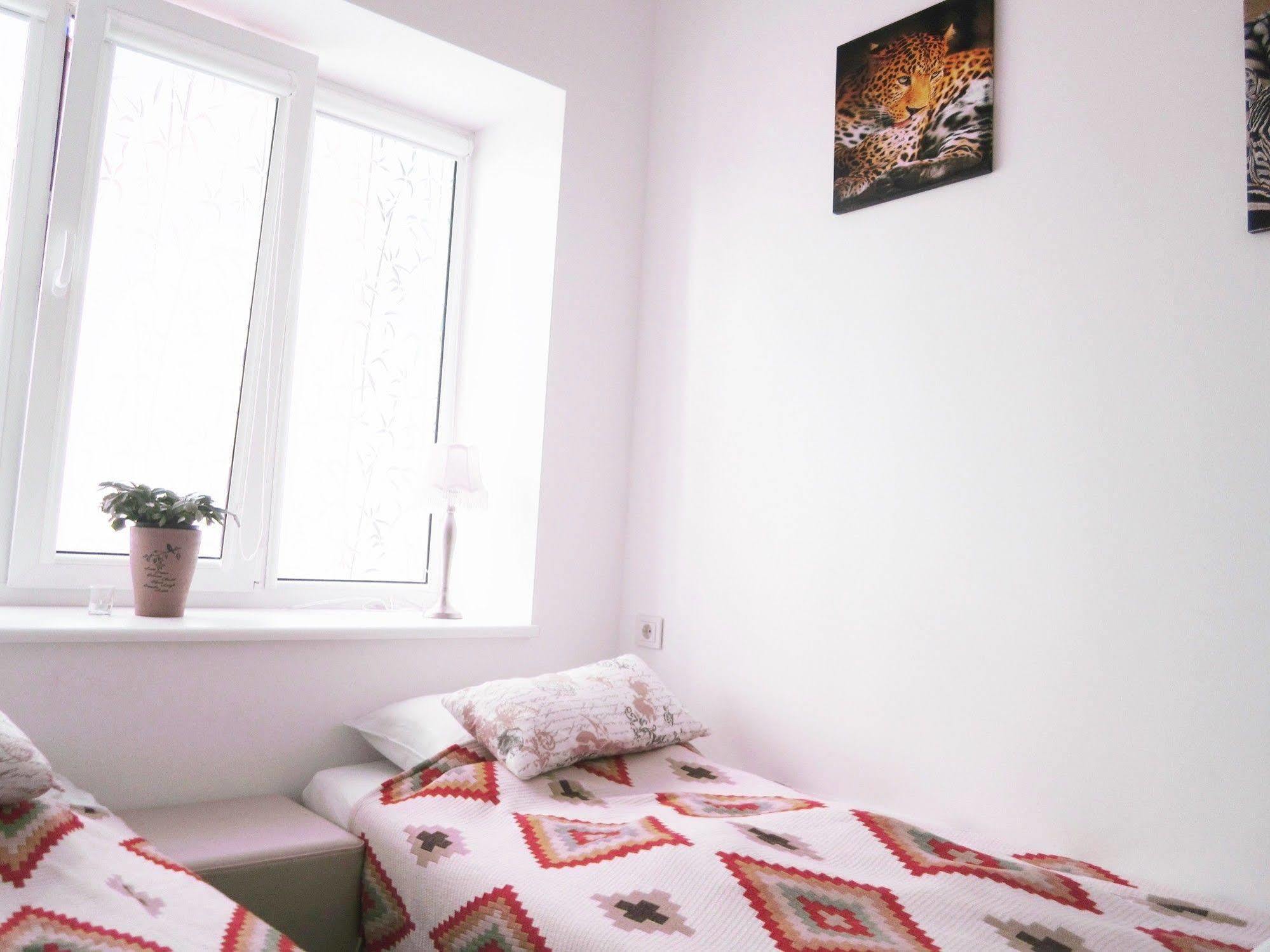 Happy Inn Kaunas Extérieur photo