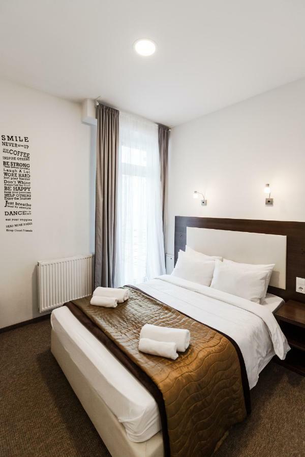 Happy Inn Kaunas Extérieur photo