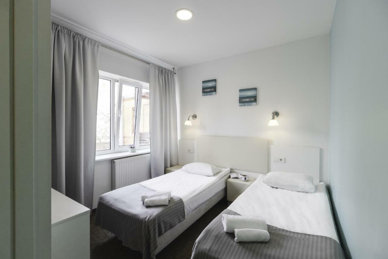 Happy Inn Kaunas Extérieur photo