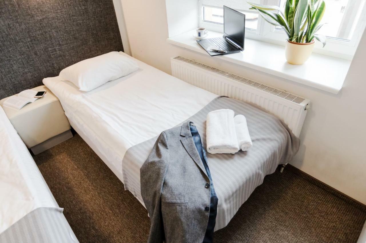 Happy Inn Kaunas Extérieur photo