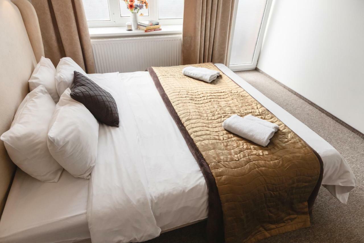 Happy Inn Kaunas Extérieur photo